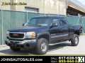 Photo Used 2005 GMC Sierra 2500 SLT w/ Snow Plow Prep Package