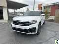 Photo Used 2020 Volkswagen Atlas SEL R-Line