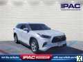 Photo Used 2021 Toyota Highlander LE