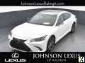Photo Used 2022 Lexus ES 350 w/ Premium Package