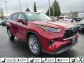 Photo Used 2023 Toyota Highlander Platinum