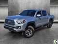 Photo Used 2017 Toyota Tacoma TRD Off-Road