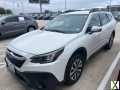 Photo Used 2021 Subaru Outback Premium