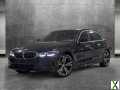 Photo Used 2021 BMW 330i xDrive Sedan w/ Premium Package