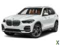 Photo Used 2023 BMW X5 xDrive40i w/ Premium Package