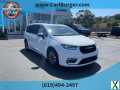 Photo Certified 2023 Chrysler Pacifica Limited
