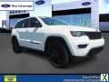 Photo Used 2020 Jeep Grand Cherokee Laredo