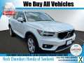 Photo Used 2021 Volvo XC40 T5 Momentum