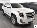 Photo Used 2020 Cadillac Escalade Luxury