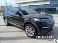 Photo Used 2024 Ford Explorer Platinum w/ Technology Package