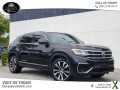 Photo Used 2020 Volkswagen Atlas Cross Sport SEL Premium R-Line