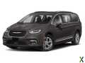 Photo Certified 2022 Chrysler Pacifica Limited