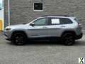 Photo Used 2021 Jeep Cherokee Latitude Plus