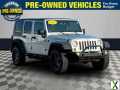 Photo Used 2007 Jeep Wrangler Unlimited Rubicon w/ Dual Top Group