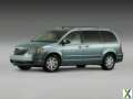 Photo Used 2009 Chrysler Town \u0026 Country Touring