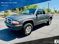 Photo Used 2004 Dodge Dakota 4x4 Club Cab w/ Tire \u0026 Handling Group