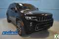 Photo Used 2022 Jeep Grand Cherokee Overland w/ Luxury Tech Group IV