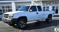 Photo Used 2004 Chevrolet Silverado 1500 4x4 Extended Cab