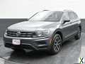 Photo Used 2021 Volkswagen Tiguan SE w/ Panoramic Sunroof Package