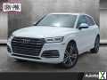 Photo Used 2020 Audi Q5 e Premium Plus w/ Premium Plus Package