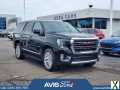 Photo Used 2023 GMC Yukon SLT w/ SLT Premium Package