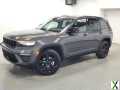 Photo Used 2024 Jeep Grand Cherokee Limited w/ Black Appearance Package