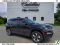 Photo Used 2022 Jeep Grand Cherokee Limited 4xe w/ Luxury Tech Group II