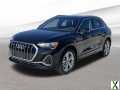 Photo Used 2021 Audi Q3 2.0T Premium w/ Convenience Package