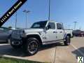 Photo Used 2023 Jeep Gladiator Overland w/ Popular Equipment Package