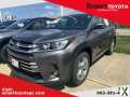 Photo Certified 2019 Toyota Highlander Limited Platinum