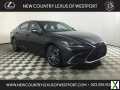 Photo Used 2022 Lexus ES 300h w/ Premium Package