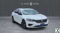 Photo Used 2022 Volkswagen Passat 2.0T