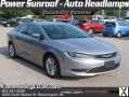 Photo Used 2015 Chrysler 200 Limited w/ Convenience Group