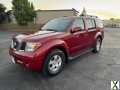 Photo Used 2005 Nissan Pathfinder SE w/ (G01) SE Comfort Pkg