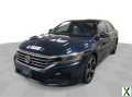 Photo Used 2021 Volkswagen Passat 2.0T R-Line