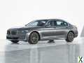 Photo Used 2022 BMW 750i xDrive w/ Luxury Rear Seating Package