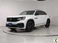 Photo Used 2023 Volkswagen Atlas Cross Sport SEL R-Line