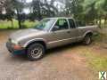 Photo Used 2003 Chevrolet S10 Pickup 2WD Extended Cab