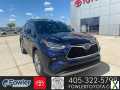 Photo Used 2020 Toyota Highlander Limited Platinum