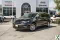 Photo Used 2022 Chrysler Pacifica Touring-L