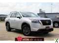 Photo Certified 2023 Nissan Pathfinder SV