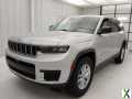 Photo Used 2022 Jeep Grand Cherokee L Laredo w/ Luxury Tech Group I