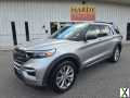 Photo Used 2020 Ford Explorer XLT w/ Equipment Group 202A