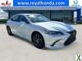 Photo Used 2023 Lexus ES 350 w/ Premium Package