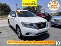 Photo Used 2016 Nissan Pathfinder S