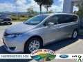 Photo Used 2020 Chrysler Pacifica Touring-L