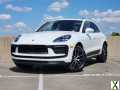 Photo Certified 2024 Porsche Macan