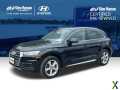 Photo Used 2020 Audi Q5 2.0T Premium w/ Convenience Package