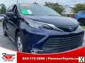 Photo Used 2021 Toyota Sienna XLE