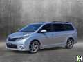 Photo Used 2017 Toyota Sienna SE